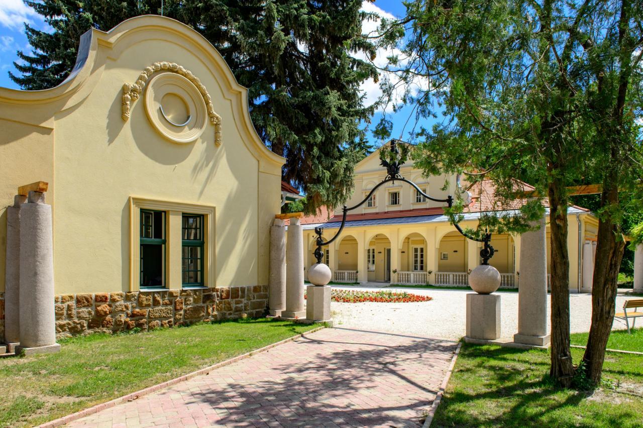 Klebelsberg Kastely Budapesta Exterior foto